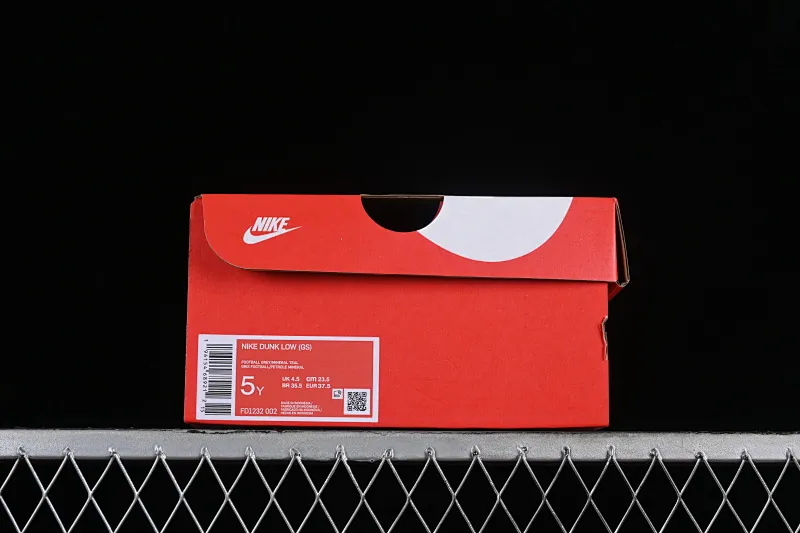 All Categories Nk SB Dunk Series Nk SB Dunk Low Low-top Sneakers Nk Dunk Low Nattiberry Summer Style Campus Style Year of the Dragon Limited Simple SB Strappy Low-top Casual Sneakers FD1232-002